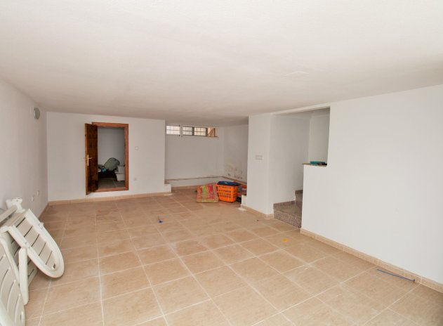 Reventa - Casa adosada - Villamartin - Villamartín
