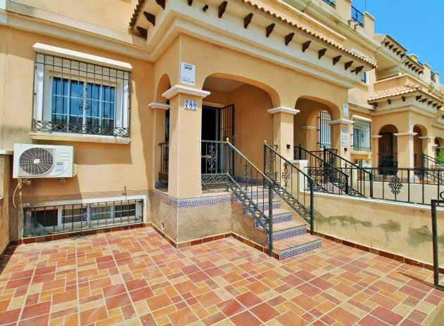 Reventa - Casa adosada - Villamartin - Villamartín