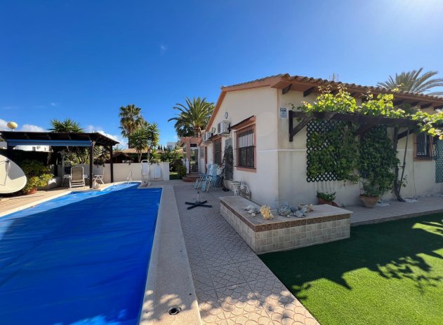 Herverkoop - Villa - Orihuela - Cabo Roig