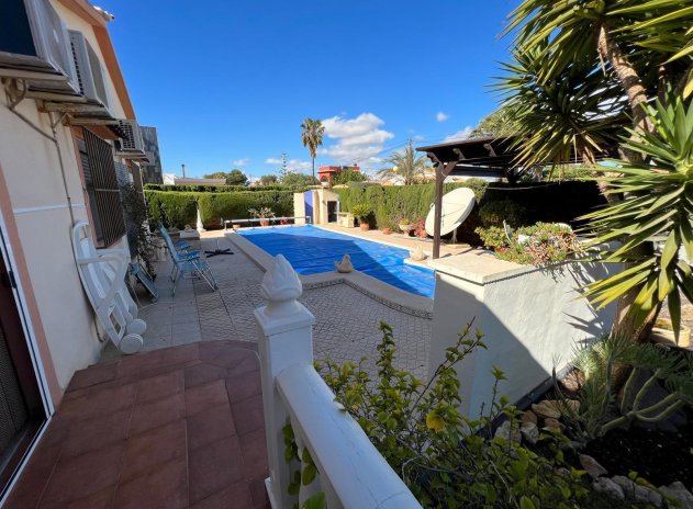 Herverkoop - Villa - Orihuela - Cabo Roig