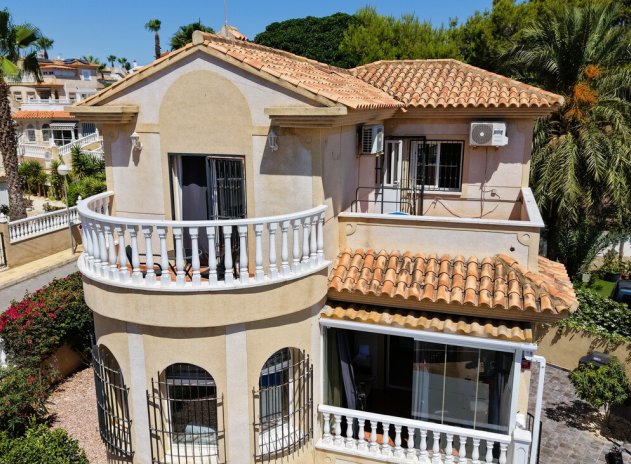 Resale - Villa * - Villamartin * - Villamartín * 