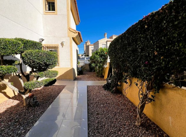 Resale - Villa * - Villamartin * - Villamartín * 