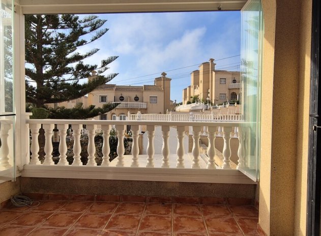 Resale - Villa * - Villamartin * - Villamartín * 