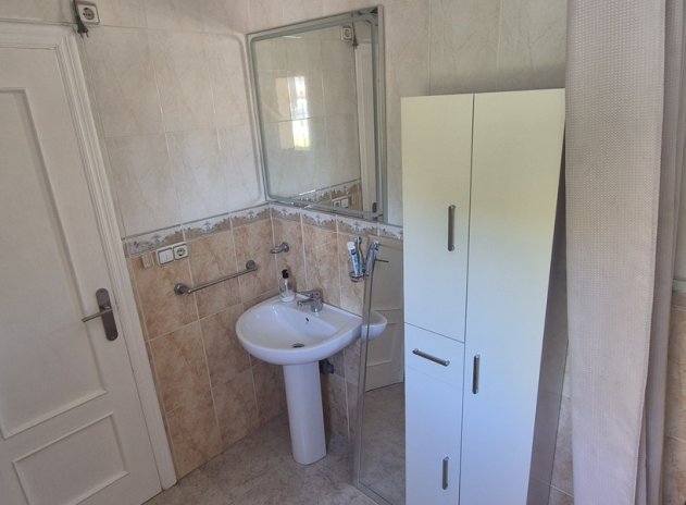 Resale - Villa * - Villamartin * - Villamartín * 
