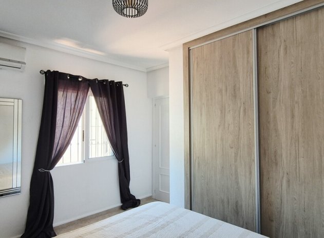 Resale - Villa * - Villamartin * - Villamartín * 