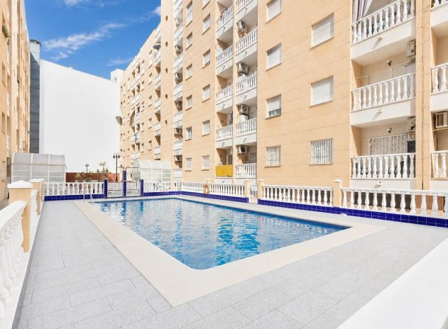 Herverkoop - Appartement - Torrevieja - Playa del Cura