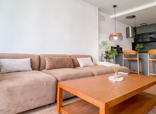 Herverkoop - Rijwoning - Torrevieja - Aguas Nuevas