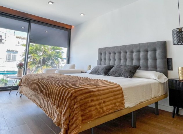 Herverkoop - Rijwoning - Torrevieja - Aguas Nuevas
