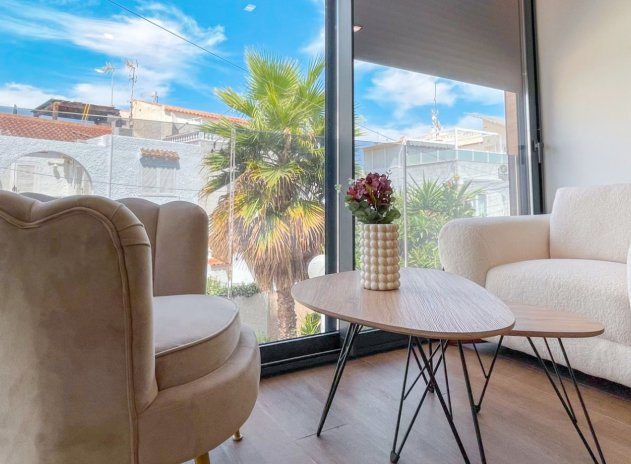 Herverkoop - Rijwoning - Torrevieja - Aguas Nuevas