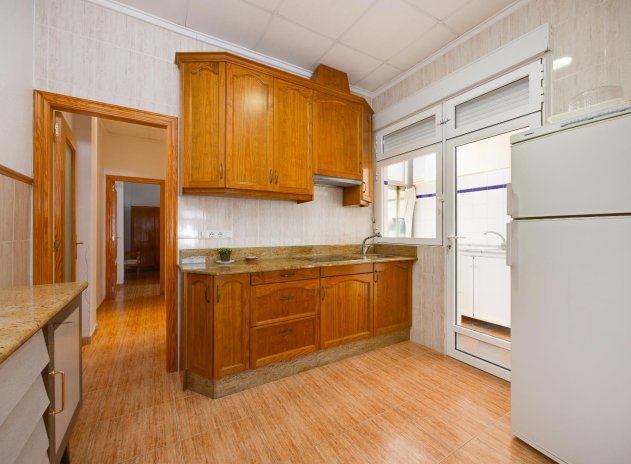 Herverkoop - Appartement - Torrevieja - Playa del Cura