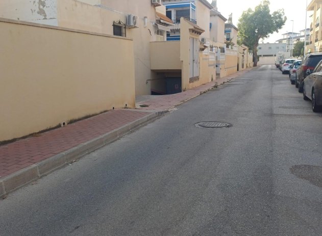 Revente - Parking / Garage - Torrevieja