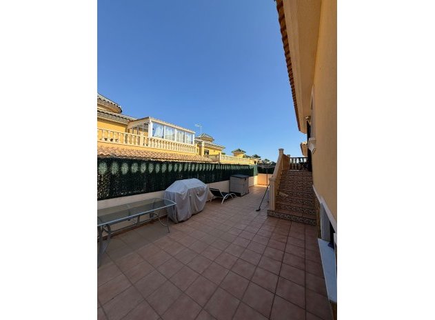 Herverkoop - Villa - Orihuela - Villamartín