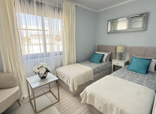 Resale - Townhouse * - Cabo Roig *