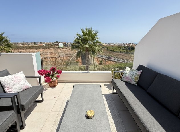 Resale - Townhouse * - Cabo Roig *