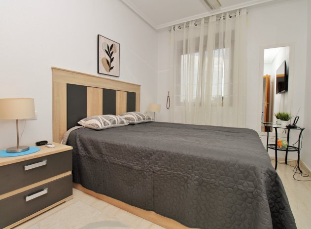 Reventa - Apartamento / Piso - San Miguel de Salinas
