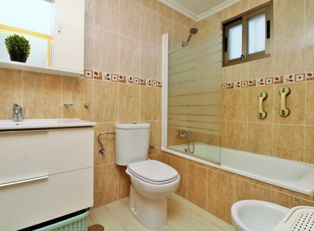 Reventa - Apartamento / Piso - San Miguel de Salinas