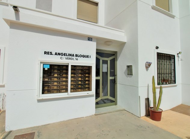 Reventa - Apartamento / Piso - San Miguel de Salinas
