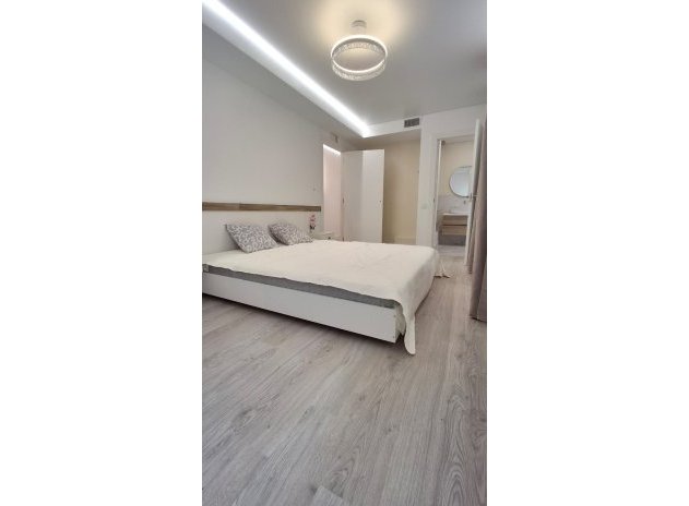 Herverkoop - Appartement - Torrevieja - Playa del Acequión