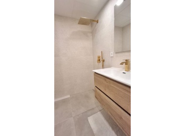 Herverkoop - Appartement - Torrevieja - Playa del Acequión
