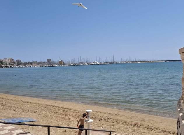 Herverkoop - Appartement - Torrevieja - Playa del Acequión