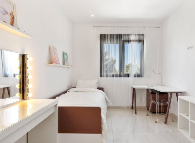 Herverkoop - Rijwoning - Orihuela Costa - Las Filipinas