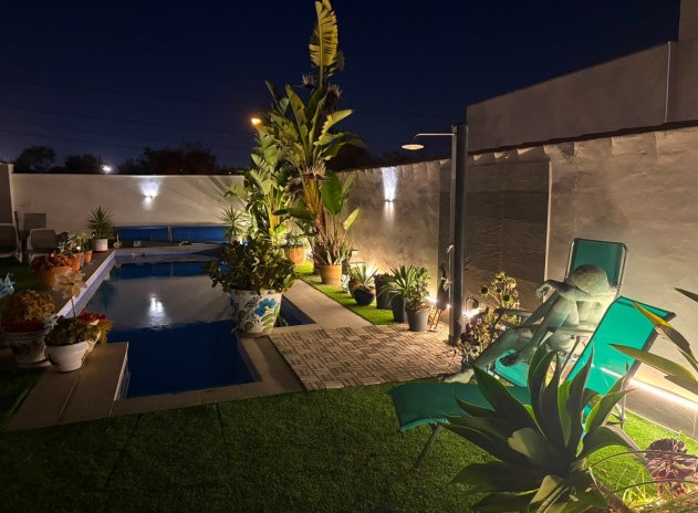 Herverkoop - Villa - Torrevieja - La Siesta