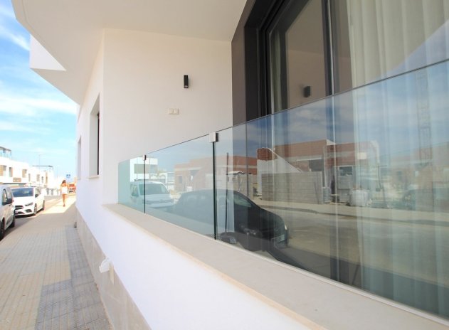 Resale - Apartment / Flat * - Benijofar *