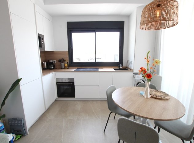 Resale - Apartment / Flat * - Benijofar *