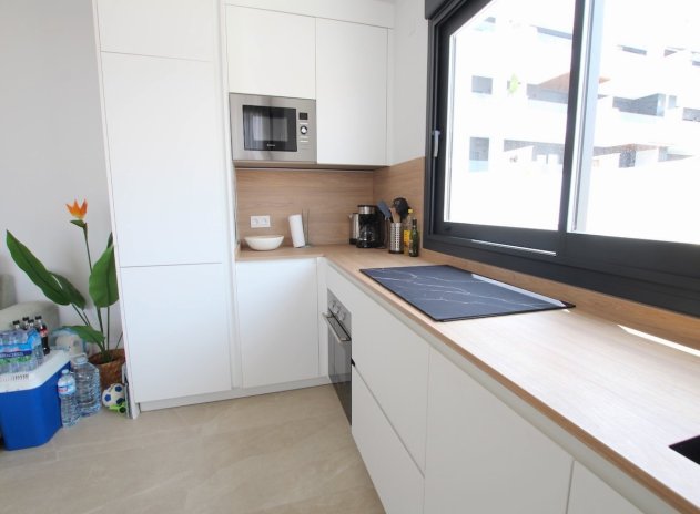 Resale - Apartment / Flat * - Benijofar *