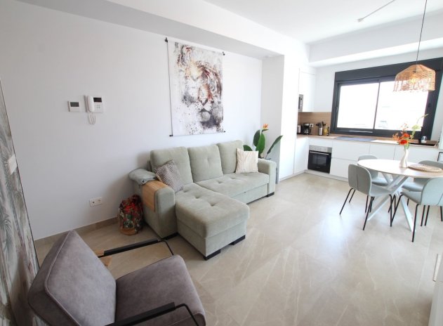 Resale - Apartment / Flat * - Benijofar *
