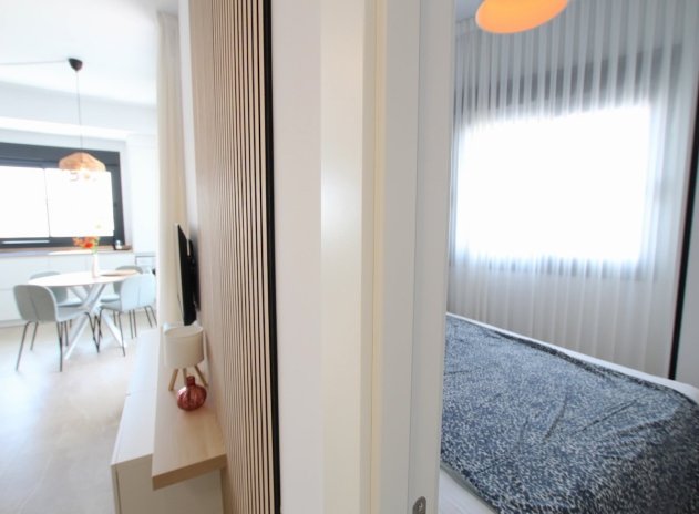 Resale - Apartment / Flat * - Benijofar *