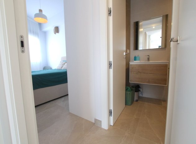Resale - Apartment / Flat * - Benijofar *