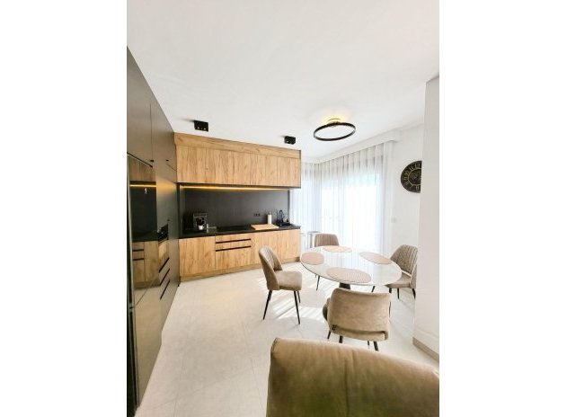 Reventa - Apartamento / Piso - San Miguel de Salinas