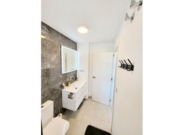 Reventa - Apartamento / Piso - San Miguel de Salinas