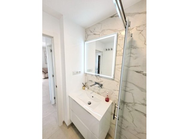 Reventa - Apartamento / Piso - San Miguel de Salinas