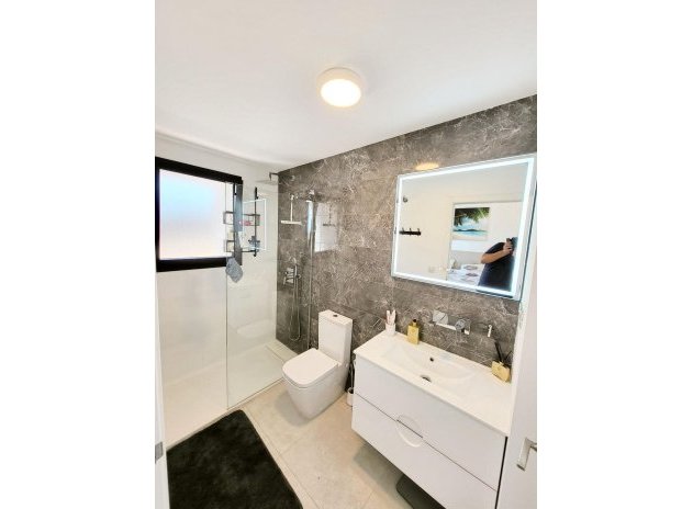 Reventa - Apartamento / Piso - San Miguel de Salinas