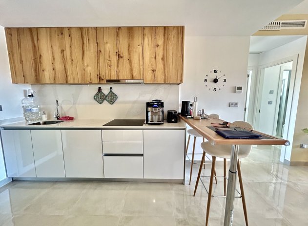 Reventa - Apartamento / Piso - Pilar de La Horadada