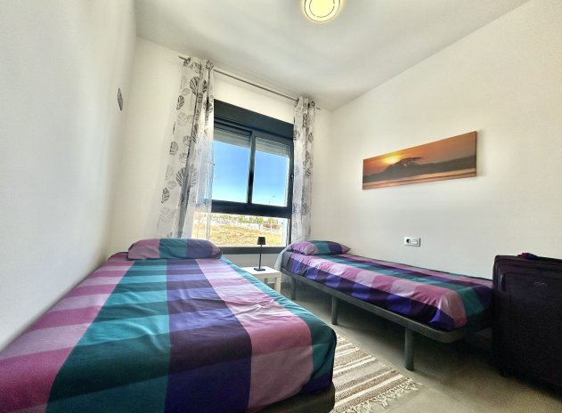 Reventa - Apartamento / Piso - Pilar de La Horadada