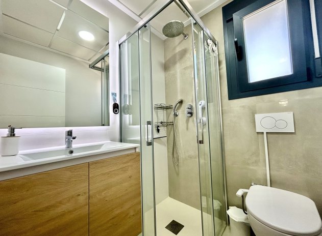 Reventa - Apartamento / Piso - Pilar de La Horadada