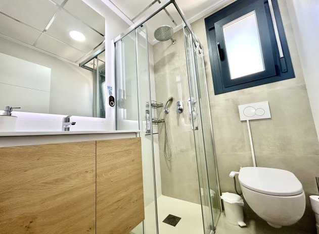 Reventa - Apartamento / Piso - Pilar de La Horadada