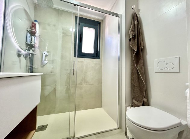 Reventa - Apartamento / Piso - Pilar de La Horadada