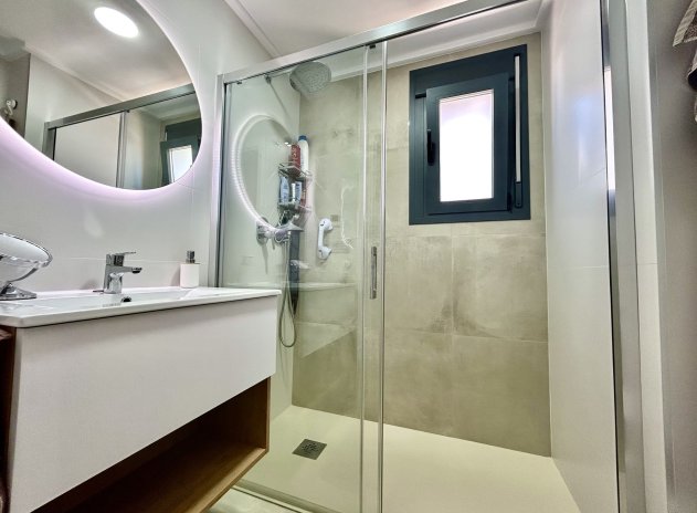 Reventa - Apartamento / Piso - Pilar de La Horadada
