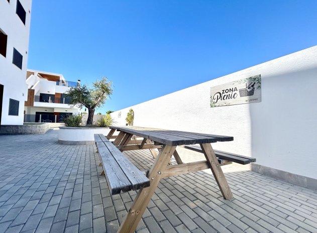 Reventa - Apartamento / Piso - Pilar de La Horadada