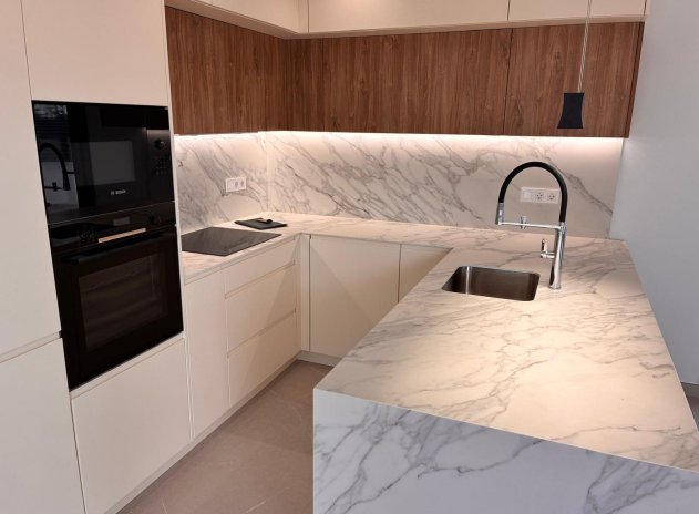 Resale - Villa * - Santa Rosalia *