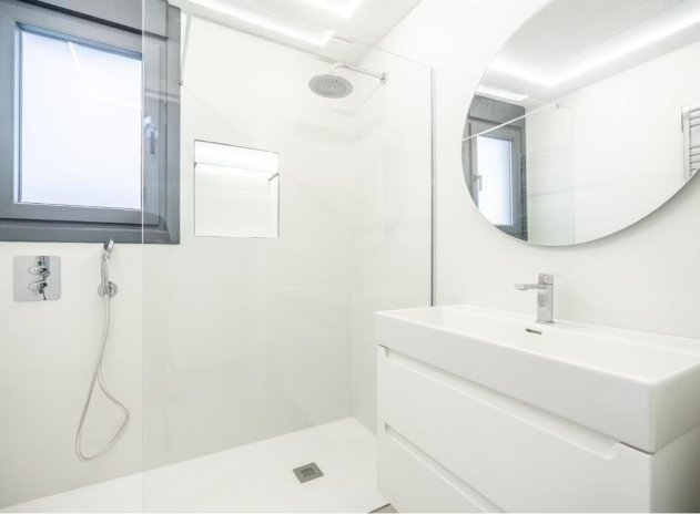 Resale - Villa * - Santa Rosalia *