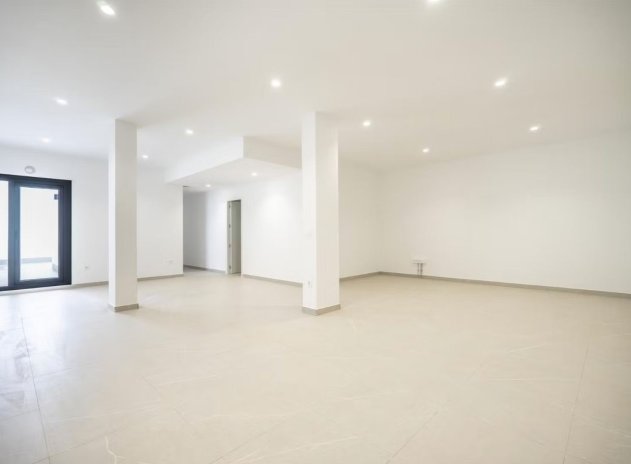 Resale - Villa * - Santa Rosalia *