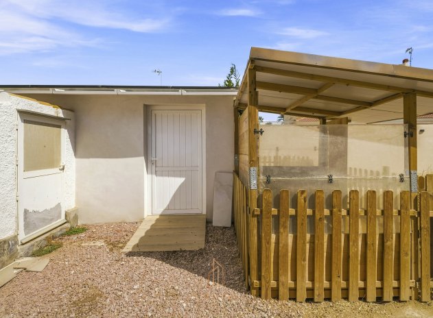Wiederverkauf - Villa - Orihuela Costa - La Zenia