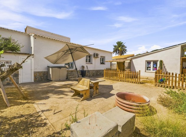 Wiederverkauf - Villa - Orihuela Costa - La Zenia
