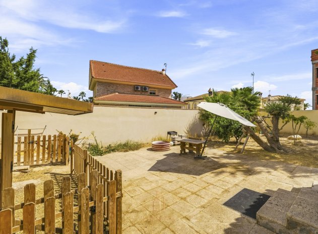 Wiederverkauf - Villa - Orihuela Costa - La Zenia