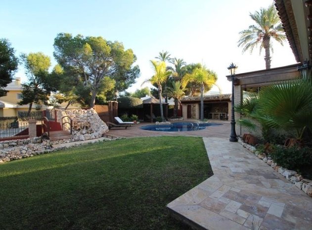 Herverkoop - Villa - Orihuela - Campoamor
